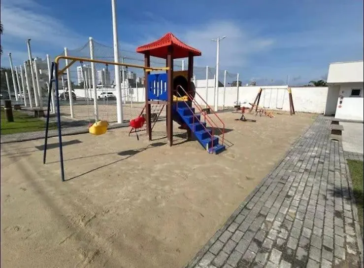 Residencial Angelus Apto 800M Praia 20Min Beto Carrero Piçarras Lägenhet